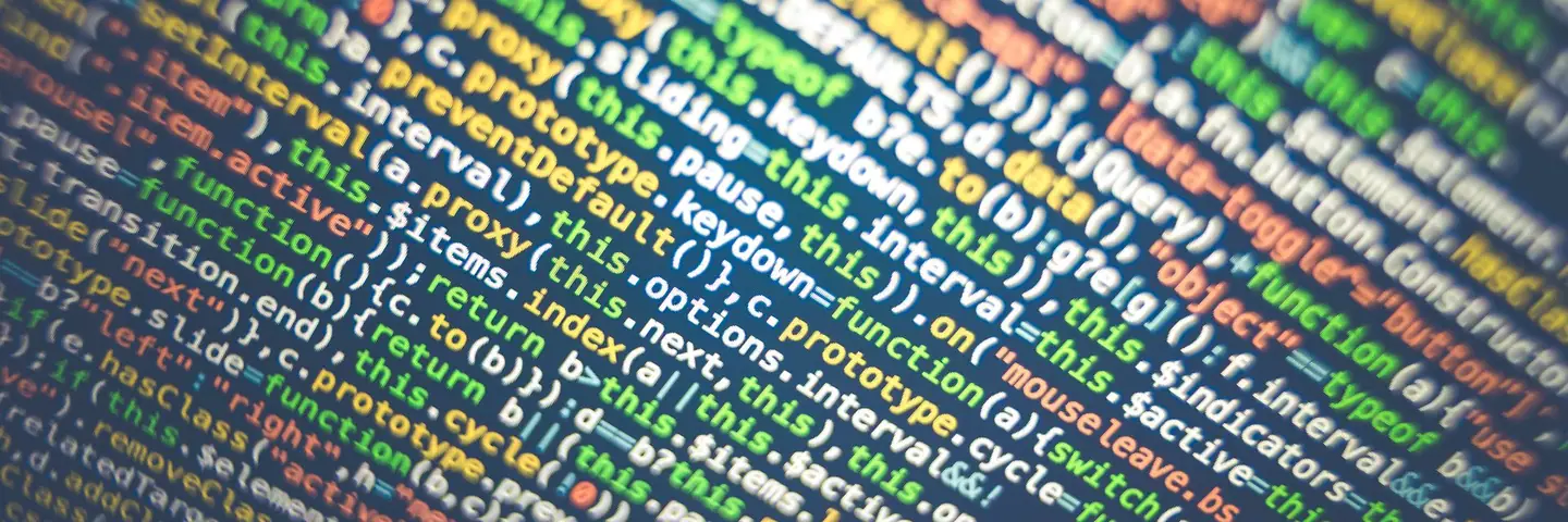 ソースコードの画面のイメージ写真
