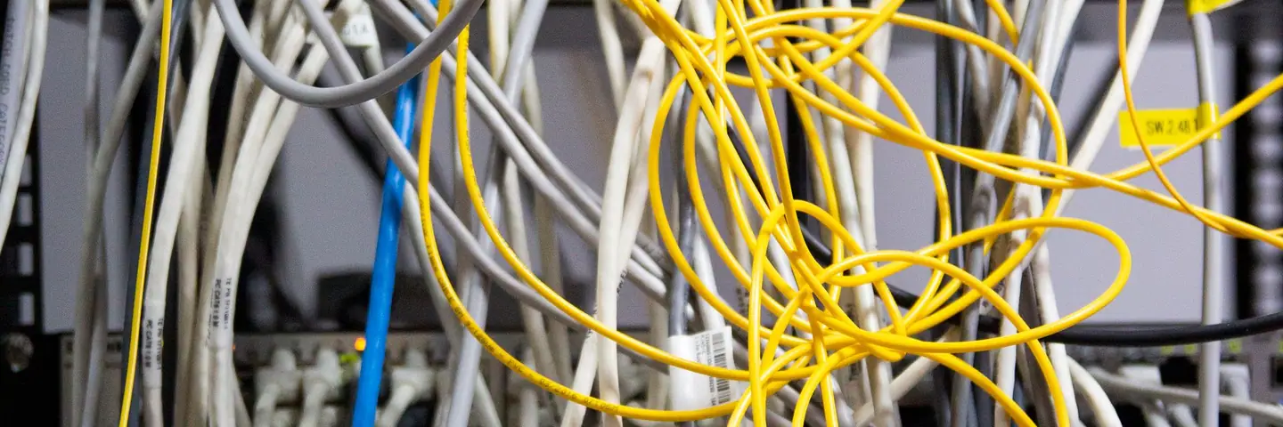 データセンターのサーバー設備のイメージ写真