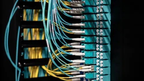 データセンターのサーバー設備のイメージ写真