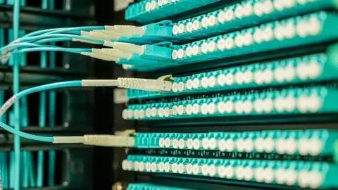 データセンターのサーバー設備のイメージ写真
