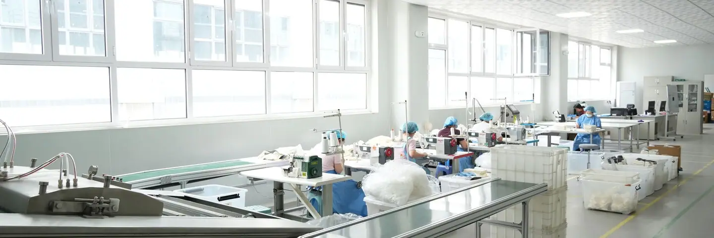 組立ラインの様子のイメージ写真